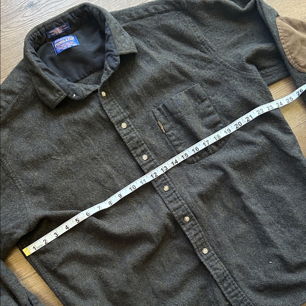 Pendleton Wool Charcoal Button-Down Shirt with Brown Elbow Patches !! XXL - Picture 3 of 4